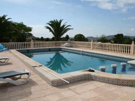 Villa for sale in town 102183