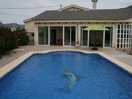 Villa with 4 bedroom in town 102185