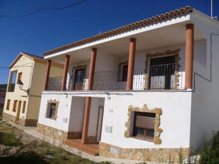 House with 2 bedroom in town, Spain 102213