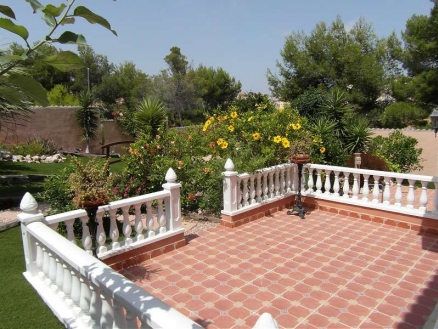 Villa with 5 bedroom in town, Spain 104500