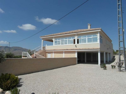 Villa for sale in town,  105583