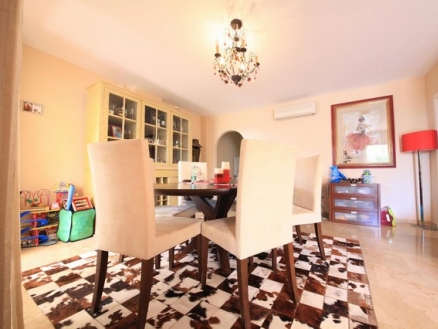 Marbella property: Apartment with 4 bedroom in Marbella, Spain 105626