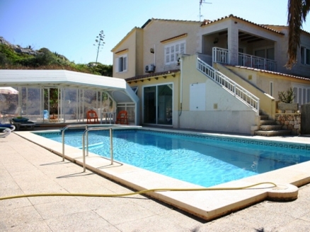 Villa for sale in town 107053