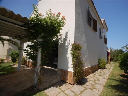 Villa for sale in town 108231