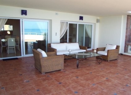 Estepona property: Apartment with 3 bedroom in Estepona 109045