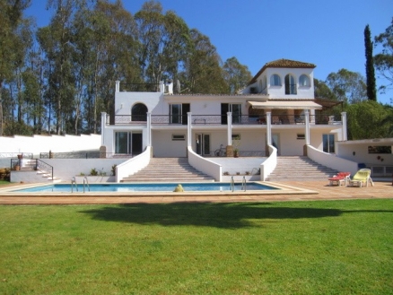 Estepona property: Villa for sale in Estepona 109689