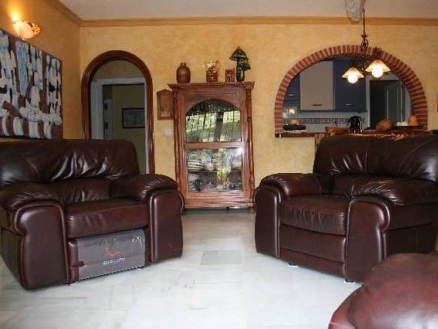 Las Chapas De Marbella property: Las Chapas De Marbella Apartment 110027