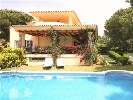 Villa for sale in town, Malaga 110137