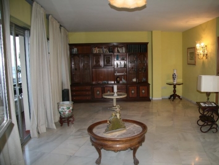 Estepona property: Apartment with 3 bedroom in Estepona, Spain 111241