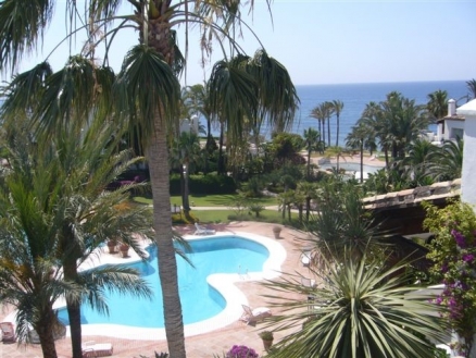 Estepona property: Apartment with 2 bedroom in Estepona, Spain 113695