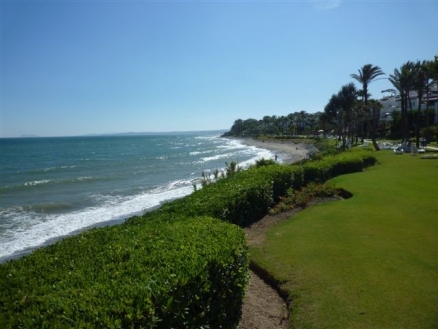 Estepona property: Malaga Apartment 113695