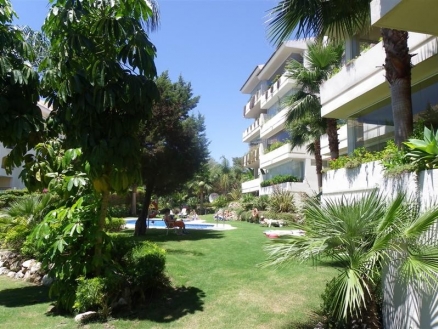 Elviria property: Apartment for sale in Elviria 113742