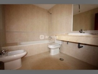 Townhome with 3 bedroom in town, Spain 113829