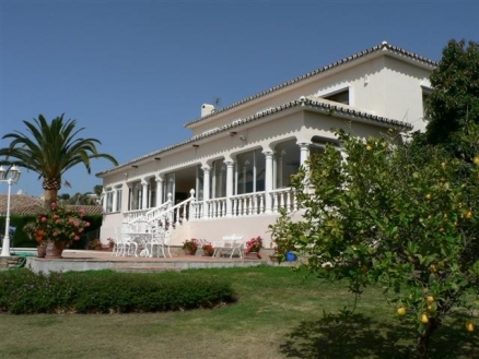 Estepona property: Estepona Villa 113858