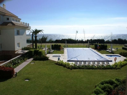 Estepona property: Apartment with 2 bedroom in Estepona 114039