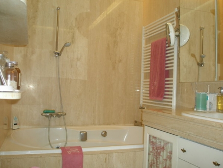 Madrid property: Apartment with 3 bedroom in Madrid, Spain 76057