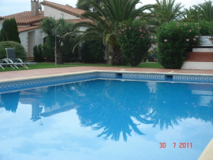 Sant Pere Pescador property: Townhome for sale in Sant Pere Pescador 76125