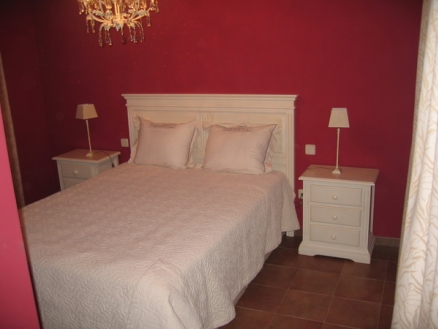 Bungalow in Madrid for sale 76139