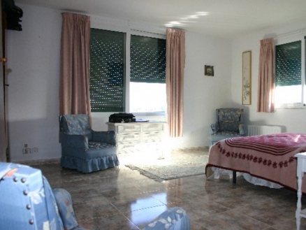 Villa with 5 bedroom in town, Spain 77914