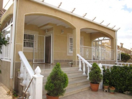 Orihuela Costa property: Villa for sale in Orihuela Costa 77944