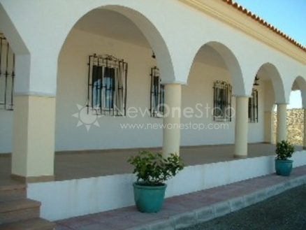 Villa with 5 bedroom in town, Spain 81179