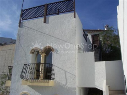 Bedar property: Villa with 4 bedroom in Bedar 81291