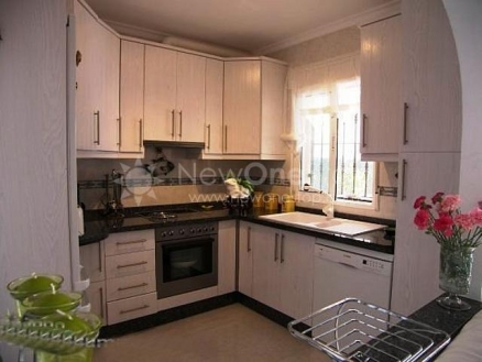 Villa with 3 bedroom in town 81303