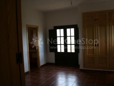 Sorbas property: Country Property in Almeria for sale 81349