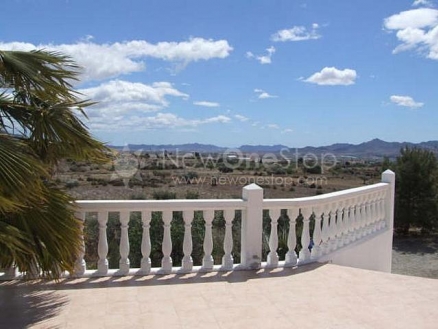 Urcal property: Country Property with 9+ bedroom in Urcal 81354