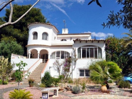 Villa for sale in town 82212