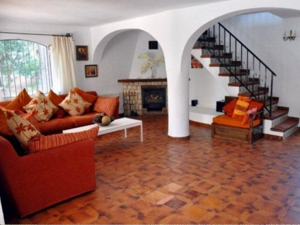 Villa for sale in town, Spain 82212