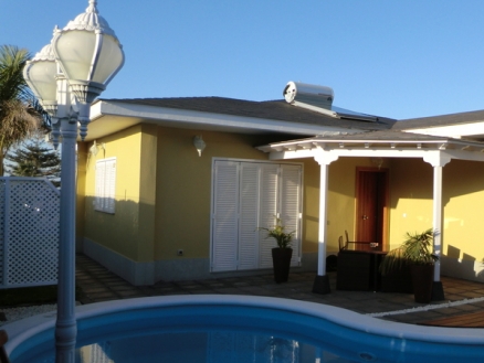 Villa for sale in town 86434