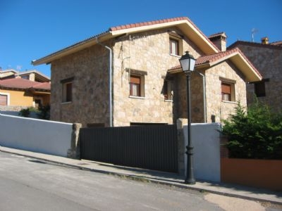 Villa for sale in town 94736