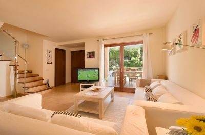 Villa with 3 bedroom in town 95460