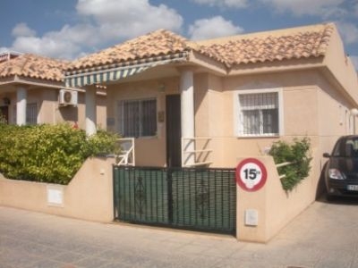 La Zenia property: Townhome for sale in La Zenia 95565