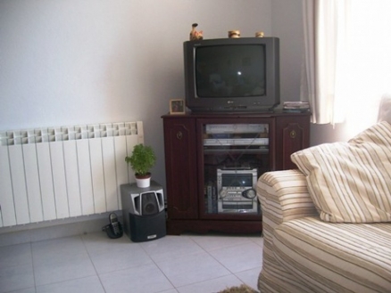 Apartment for sale in town, Spain 97473