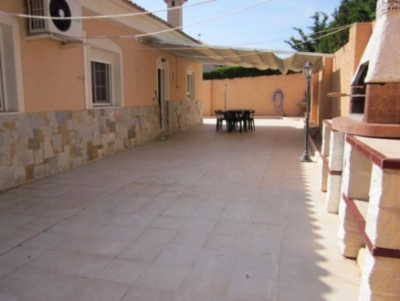 Torrevieja property: Alicante Villa 97485