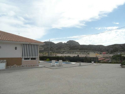 Villamartin property: Alicante property | 2 bedroom Villa 99001