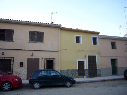 Pinoso property: Townhome for sale in Pinoso, Alicante 99070