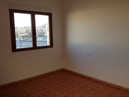 Pinoso property: Alicante Townhome 99098