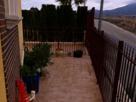 Pinoso property: Pinoso Apartment 99103