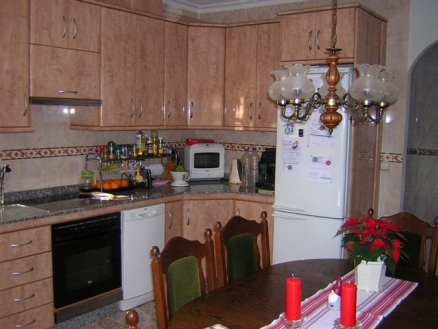 Villa for sale in town, Spain 99290