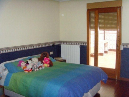 Yecla property: House with 4 bedroom in Yecla 99346