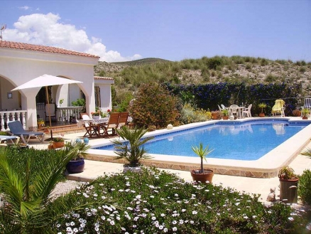 Hondon De Los Frailes property: Villa with 3 bedroom in Hondon De Los Frailes 99404