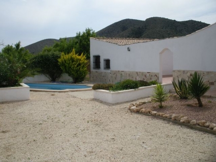 La Canalosa property: Villa for sale in La Canalosa 99500