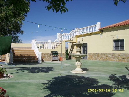 Pinoso property: Villa for sale in Pinoso 99589