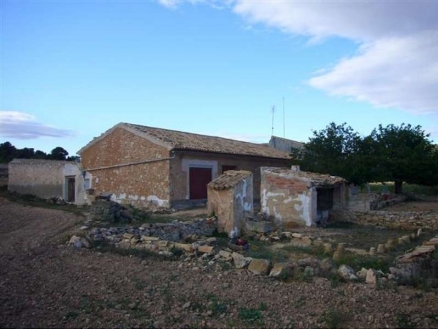 Pinoso property: House with 5 bedroom in Pinoso 99710