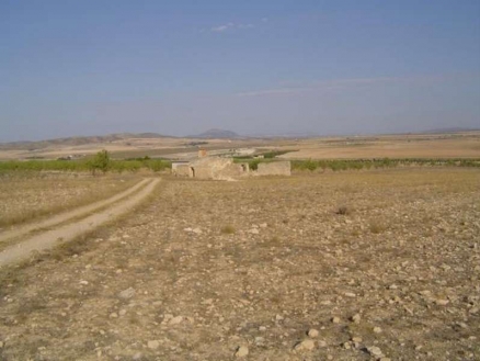 Yecla property: Land with bedroom in Yecla, Spain 99803