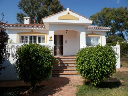 Las Chapas De Marbella property: Villa to rent in Las Chapas De Marbella 99828