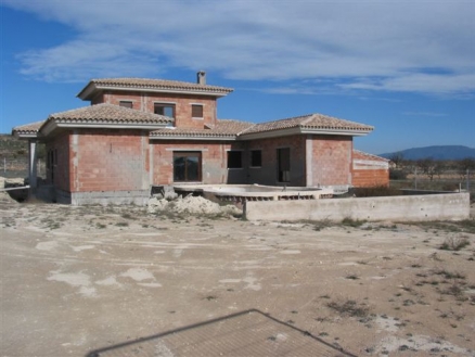 Villa for sale in town 147563